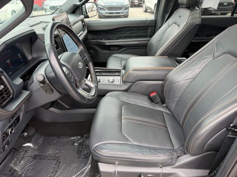 Used 2023 Ford Expedition Platinum AWD/4WD image 31