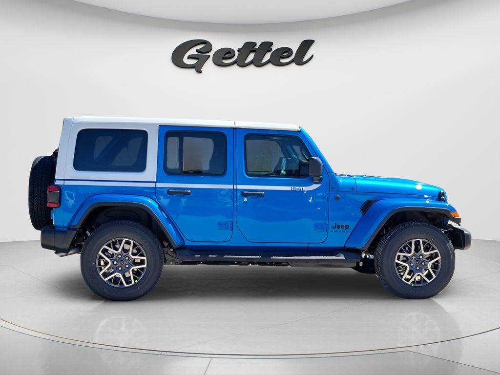 New 2026 Jeep Wrangler Unlimited Sahara w/ Whitecap Package AWD/4WD image 4