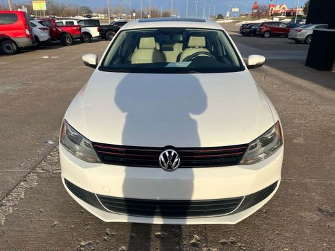 Used 2012 Volkswagen Jetta SE image 2