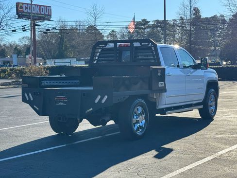 Used 2015 GMC Sierra 2500 SLT w/ Duramax Plus Package image 6