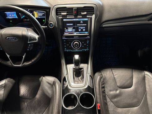 Used 2013 Ford Fusion Titanium FWD image 24