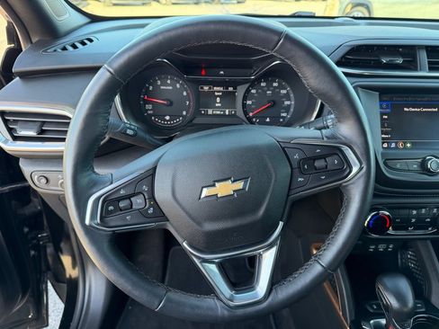 Used 2023 Chevrolet TrailBlazer ACTIV image 12