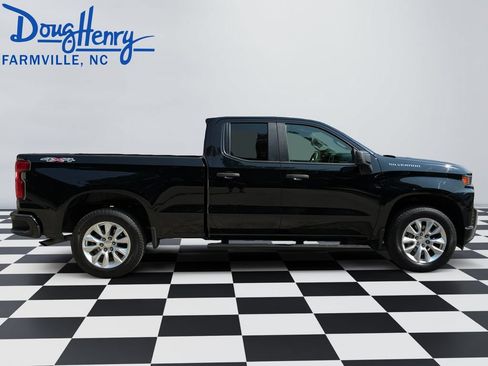 Used 2021 Chevrolet Silverado 1500 Custom AWD/4WD image 6