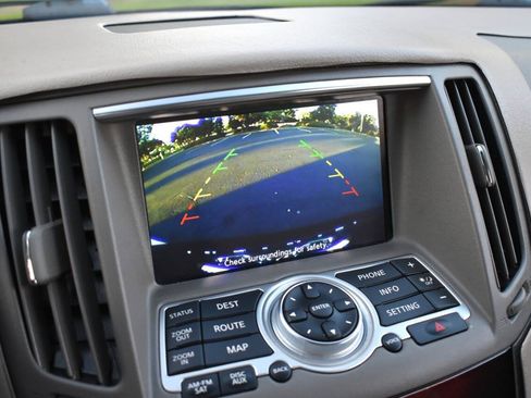 Used 2010 INFINITI G37 Convertible w/ Premium Pkg RWD image 13