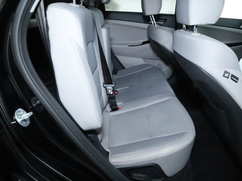 Used 2020 Hyundai Tucson SE image 34
