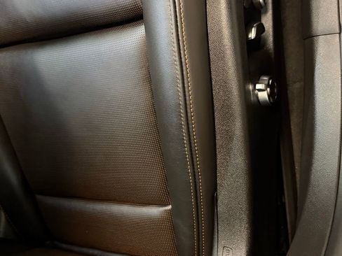 Used 2025 Cadillac CT5 V image 40