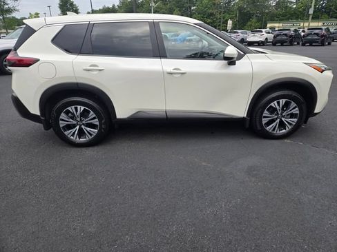 Used 2023 Nissan Rogue SV AWD/4WD image 6