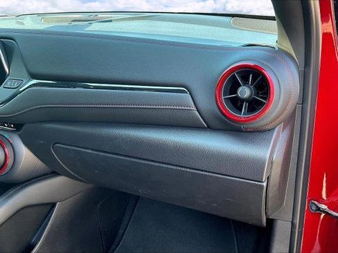 Used 2021 Chevrolet Blazer RS w/ Enhanced Convenience Package image 26