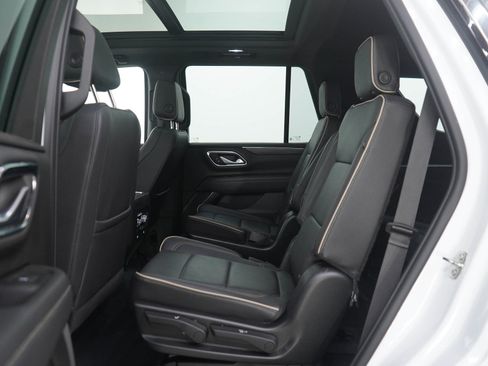 Used 2023 GMC Yukon SLT image 21