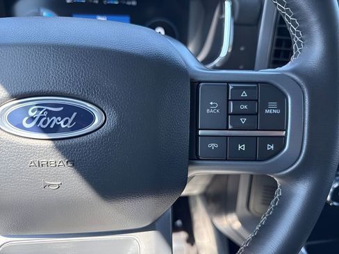 Used 2023 Ford F150 Lightning XLT image 15