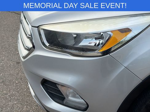 Used 2017 Ford Escape SE AWD/4WD image 15