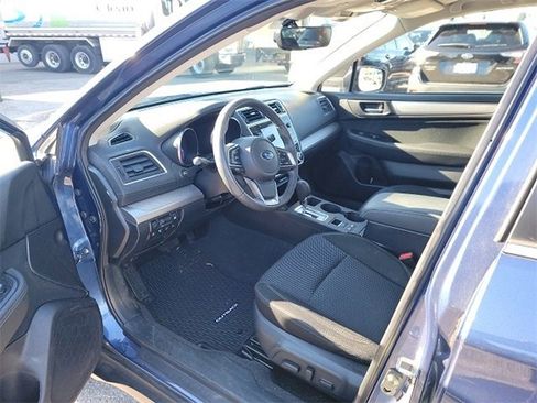 Used 2019 Subaru Outback 2.5i Premium w/ Popular Package #2 image 9