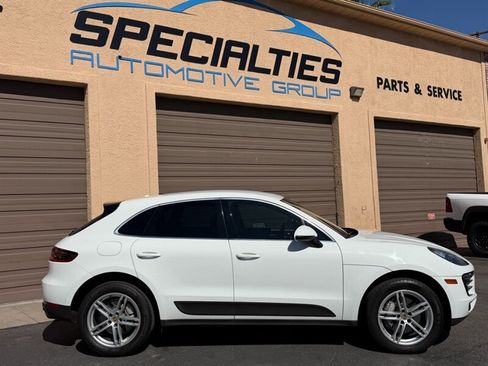 Used 2018 Porsche Macan S AWD/4WD image 6