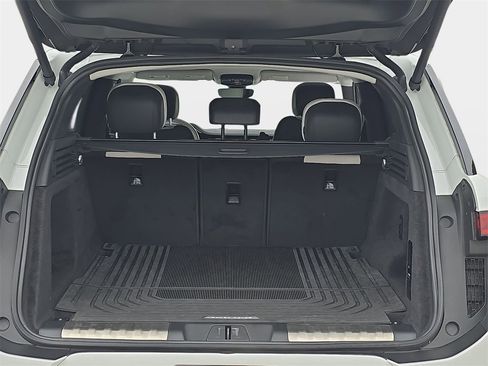 Used 2023 Land Rover Range Rover Sport SE Dynamic image 12