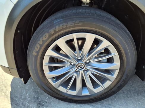 Used 2024 MAZDA CX-90 Plug-In Hybrid w/ Preferred AWD/4WD image 9