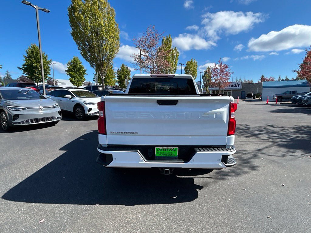 Used 2019 Chevrolet Silverado 1500 RST w/ True North Edition AWD/4WD image 6
