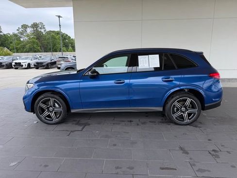 Used 2025 Mercedes-Benz GLC 300 4MATIC image 9