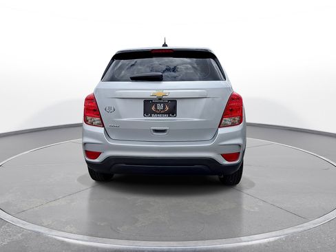 Used 2019 Chevrolet Trax LS FWD image 7