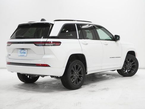 New 2026 Jeep Grand Cherokee Limited image 7