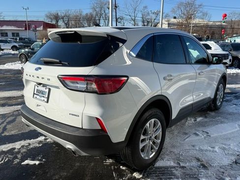 Used 2022 Ford Escape SE w/ Cold Weather Package image 8
