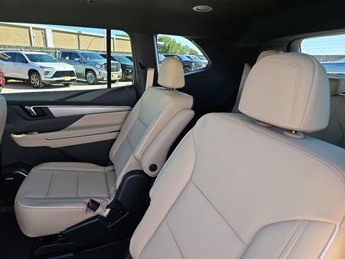 New 2026 Buick Enclave Preferred w/ Power Package image 10