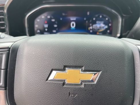Used 2025 Chevrolet Silverado 2500 LTZ w/ LTZ Convenience Package AWD/4WD image 44