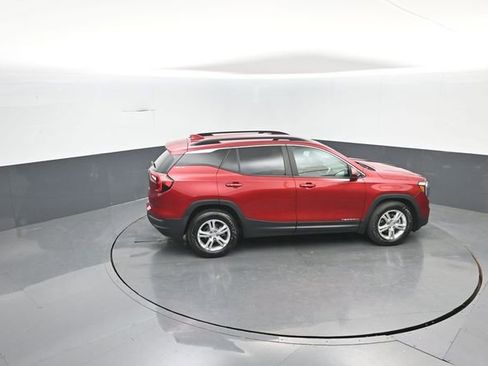 Used 2022 GMC Terrain SLE w/ Driver Convenience Package image 25