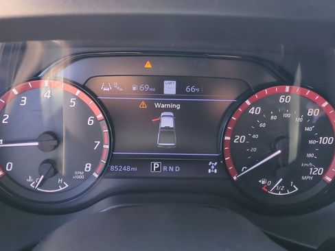 Used 2021 Nissan Titan PRO-4X w/ Pro-4x Convenience Package AWD/4WD image 14