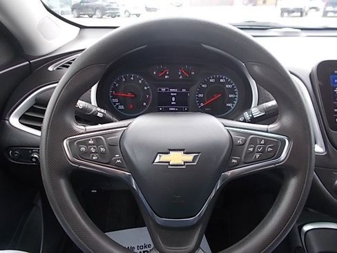 Used 2023 Chevrolet Malibu LT image 13
