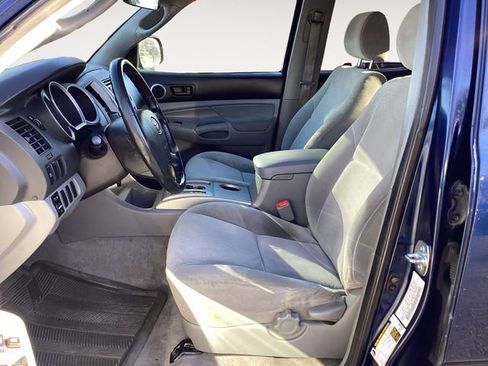 Used 2008 Toyota Tacoma PreRunner image 9