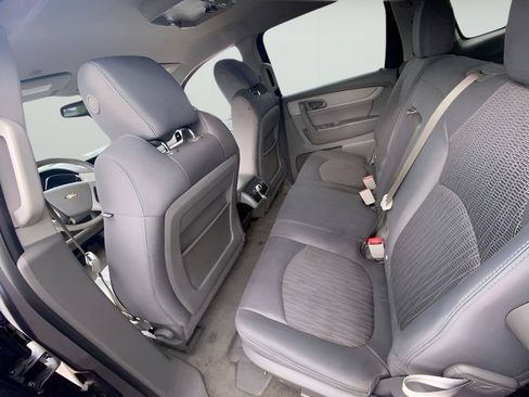 Used 2013 Chevrolet Traverse LS FWD image 25