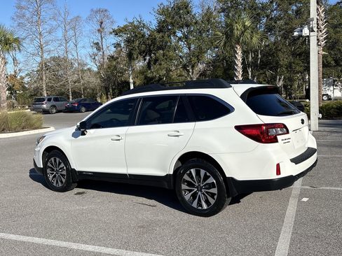 Used 2015 Subaru Outback 2.5i Limited image 5