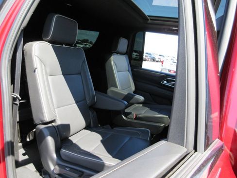 Certified 2024 Chevrolet Suburban Premier AWD/4WD image 25