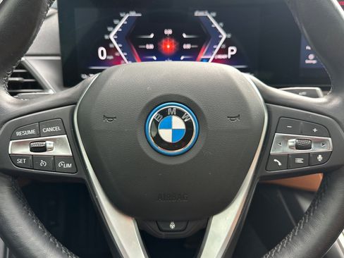 Used 2023 BMW i4 eDrive35 w/ Premium Package RWD image 23