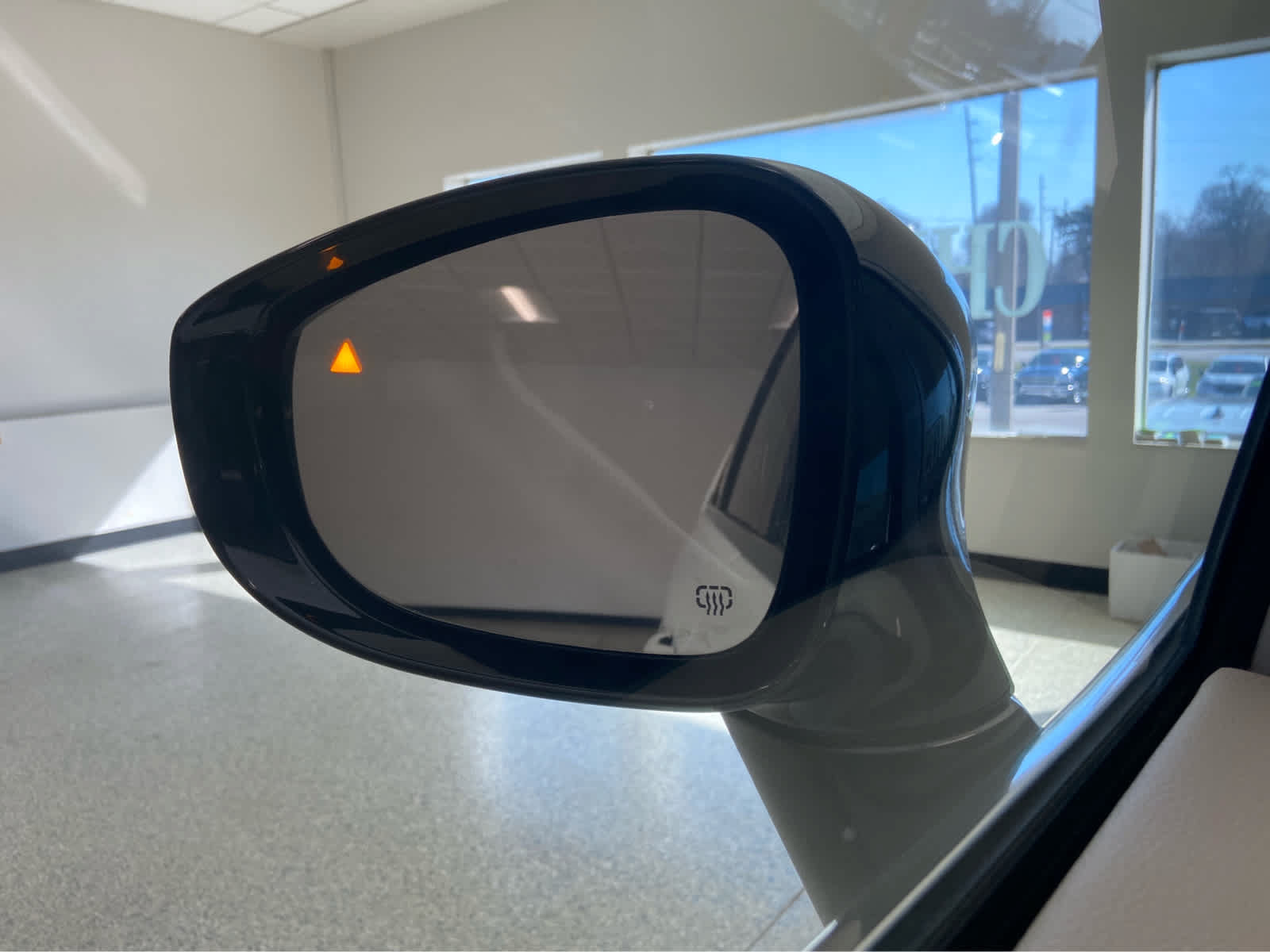 Used 2024 Chrysler Pacifica Touring-L FWD image 38