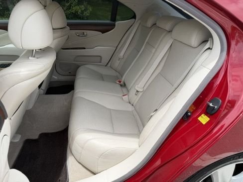 Used 2011 Lexus LS 460 w/ Luxury Value Edition RWD image 12