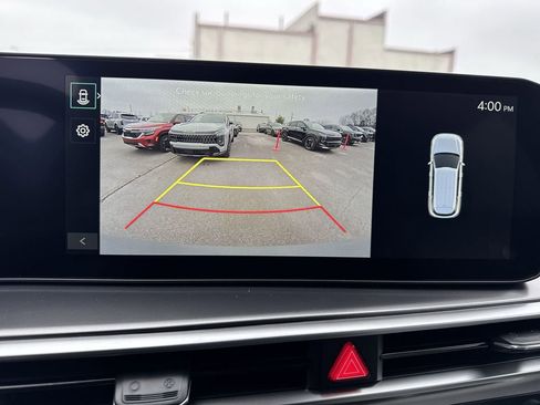 New 2026 Kia Sorento S FWD image 17