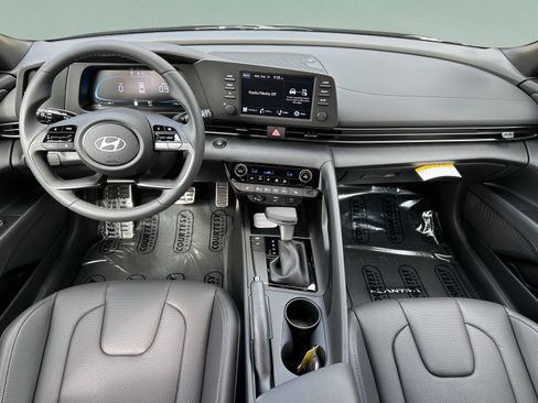 New 2026 Hyundai Elantra SEL Sport FWD image 8