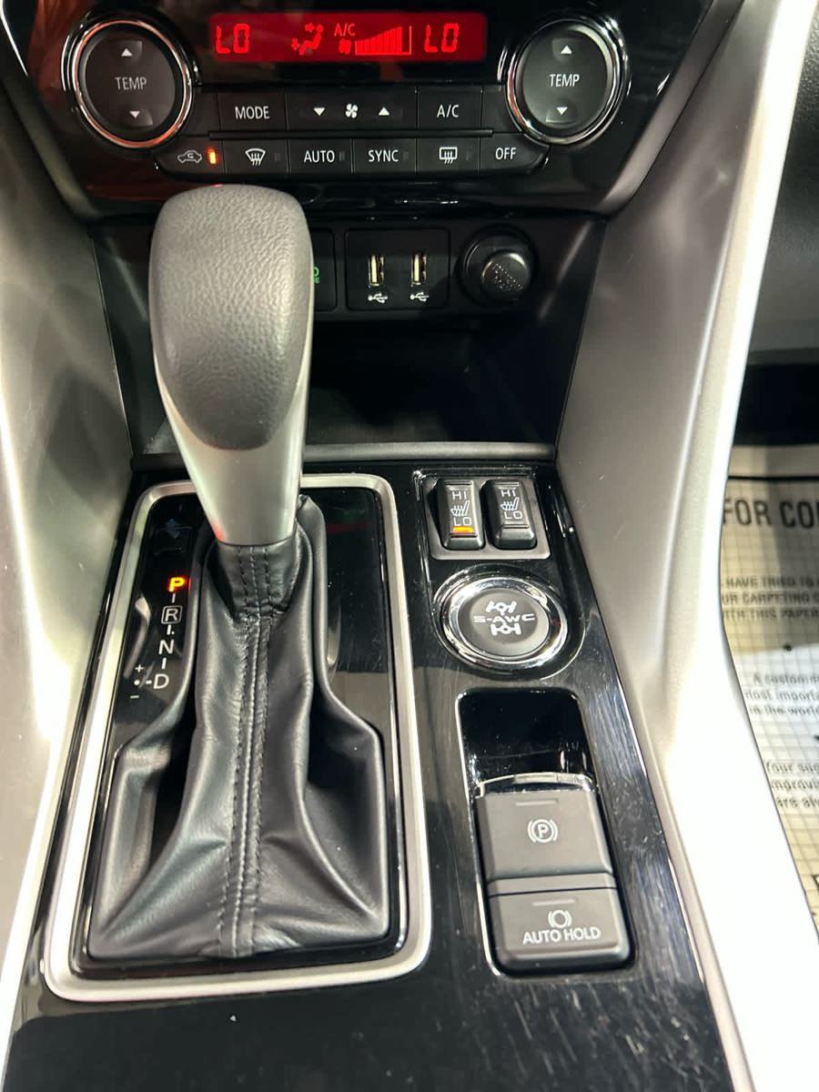 Used 2024 Mitsubishi Eclipse Cross SEL AWD/4WD image 7