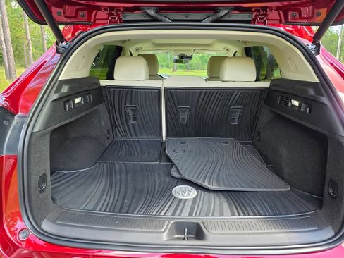 Used 2023 Buick Envision Avenir FWD image 21