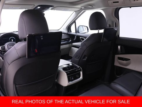 Used 2023 Kia Carnival SX Prestige FWD image 11