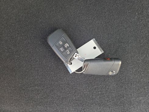 Used 2019 Volkswagen Atlas SE w/ Panoramic Sunroof Package image 33