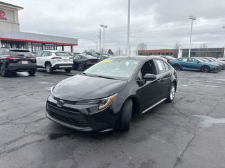 Used 2023 Toyota Corolla LE w/ LE Convenience Package FWD video 3
