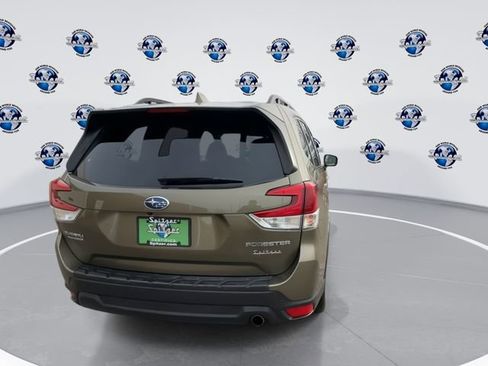 Used 2022 Subaru Forester Limited w/ Popular Package #3 image 8