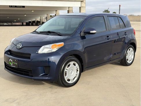 Used 2008 Scion xD image 3