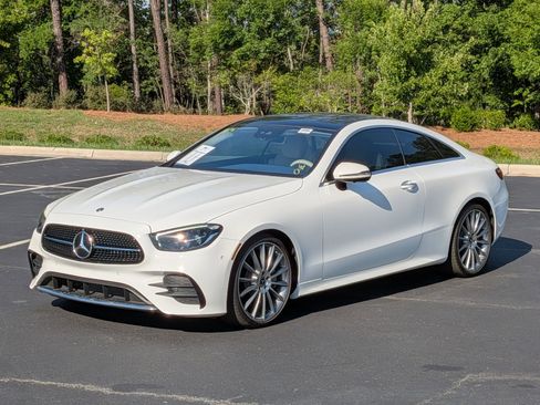 Used 2023 Mercedes-Benz E 450 Coupe image 5