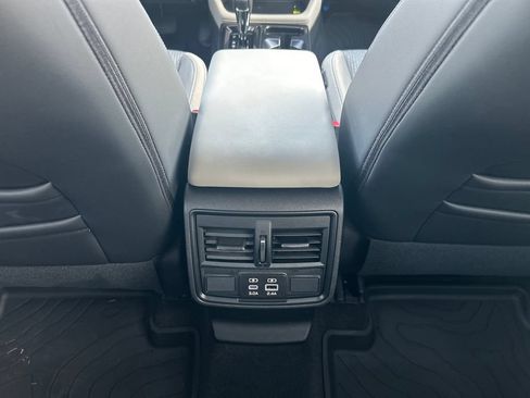 Used 2026 Subaru Forester Premium AWD/4WD image 30