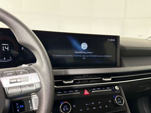 Used 2025 Hyundai Sonata SEL FWD image 22