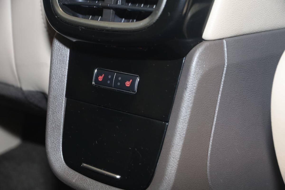 Used 2023 Lincoln Nautilus Reserve AWD/4WD image 17