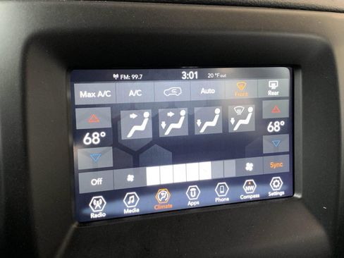 Used 2018 Jeep Compass Latitude w/ Popular Equipment Group image 21